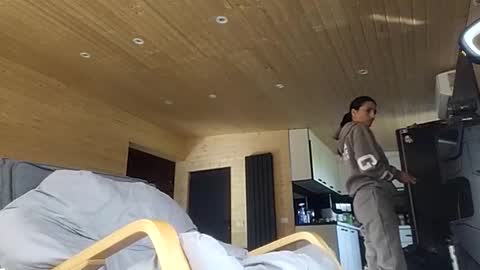 Snapshot of zoeylarkens chatting on October 2025 01:09:01 PM Zoey online show from October 2025 01:09:01 PM