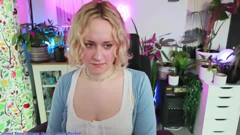 Zoey Ryan online show from February 2026 06:41:01 PM
