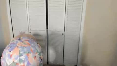 Zoie online show from January 2026 09:06:02 PM