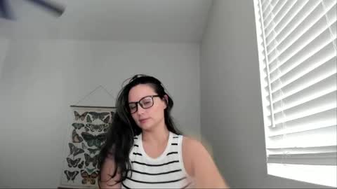 Zoie online show from May 2026 08:18:02 PM