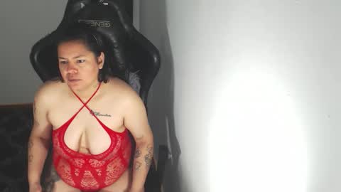 zol_gil03 online show from October 2025 05:11:02 PM