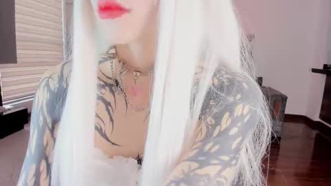 Snapshot of zombieeporcelainex chatting on March 2026 09:53:01 PM SOPHIE online show from March 2026 09:53:01 PM