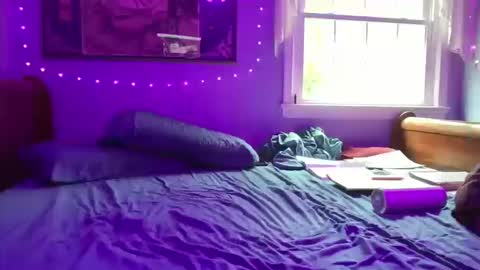 Snapshot of zorakload chatting on October 2025 06:29:01 PM Jesse online show from October 2025 06:29:01 PM