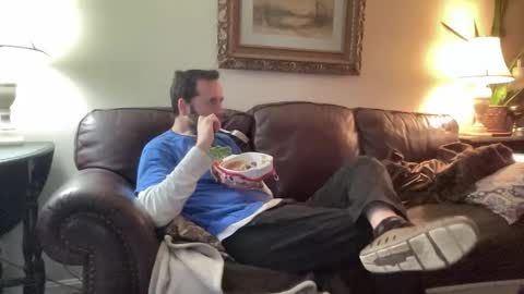 Snapshot of zorakload chatting on November 2025 09:30:02 PM Jesse online show from November 2025 09:30:02 PM