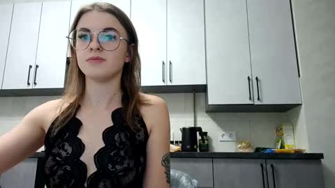 Snapshot of zoriana20 chatting on October 2025 06:27:02 PM zoriana20 online show from October 2025 06:27:02 PM