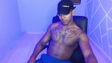 Snapshot of zoriel_derox chatting on April 2026 06:02:01 PM Zoriel online show from April 2026 06:02:01 PM