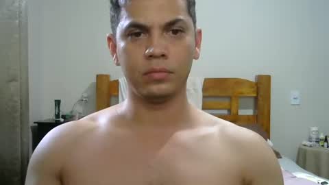 zoro_00 online show from November 2025 06:12:01 PM