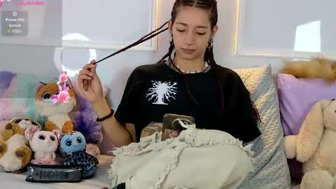 Snapshot of zorravioleta chatting on May 2026 12:56:01 PM Violeta online show from May 2026 12:56:01 PM