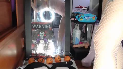 zpzphot online show from October 2025 09:02:02 PM