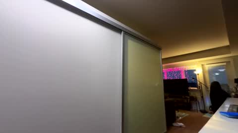 Zuko online show from October 2025 01:58:02 AM