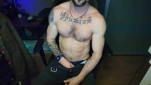 Snapshot of zuko_zen69 chatting on February 2026 04:43:02 AM Zuko online show from February 2026 04:43:02 AM