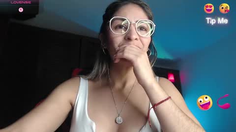 Zulay  online show from May 2026 07:43:02 PM