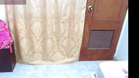 zury_ferrari online show from October 2025 06:40:02 PM