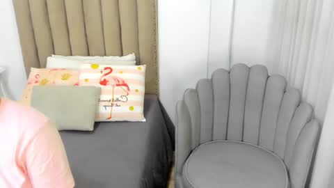 Im Zusan My schedule is from 1030pm to 430 am colombian time online show from March 2026 03:00:01 AM