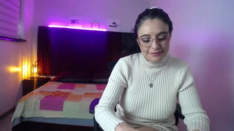 Snapshot of zuzana21 chatting on December 2024 01:38:02 PM Zuzana21 online show from December 2024 01:38:02 PM