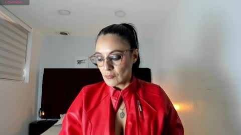 Snapshot of zuzana21 chatting on March 2025 12:44:02 PM Zuzana21 online show from March 2025 12:44:02 PM