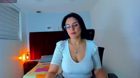 Snapshot of zuzana21 chatting on March 2025 12:47:01 PM Zuzana21 online show from March 2025 12:47:01 PM