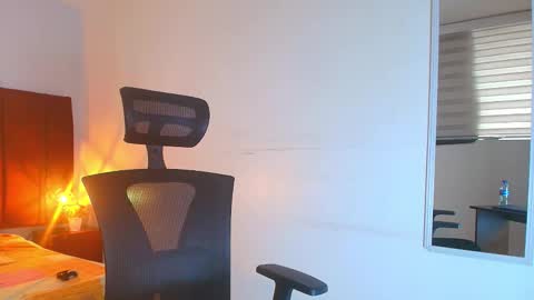 Snapshot of zuzana21 chatting on September 2025 12:43:02 PM Zuzana21 online show from September 2025 12:43:02 PM