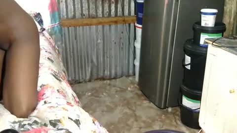 Snapshot of zuzu_angel chatting on March 2026 06:42:01 AM pam online show from March 2026 06:42:01 AM