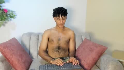 Snapshot of zyan_moreno chatting on November 2025 04:39:01 PM zyan_moreno online show from November 2025 04:39:01 PM