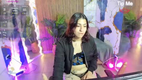 zyra_tay online show from June 2026 11:33:01 AM