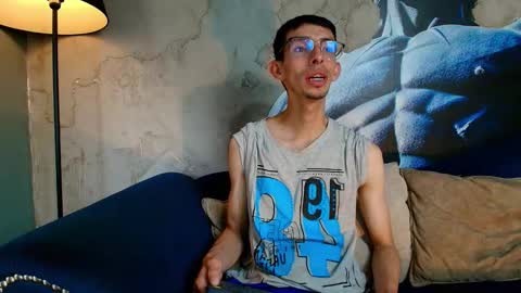 Snapshot of zyronight chatting on November 2025 05:11:01 PM Zyro Nigth online show from November 2025 05:11:01 PM