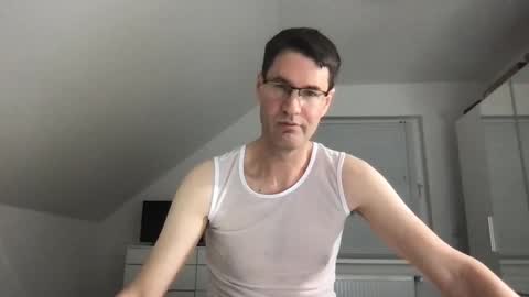 Snapshot of zzz123_cam chatting on December 2024 03:55:01 PM zzz123_cam online show from December 2024 03:55:01 PM