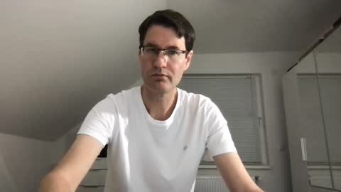 Snapshot of zzz123_cam chatting on December 2025 03:41:02 PM zzz123_cam online show from December 2025 03:41:02 PM