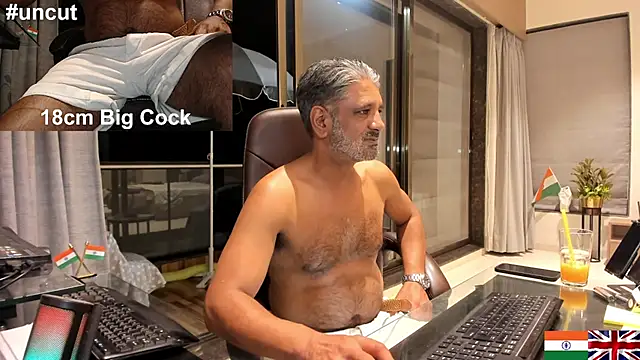 OnlineBossUK online show from February 2025 01:32:01 AM