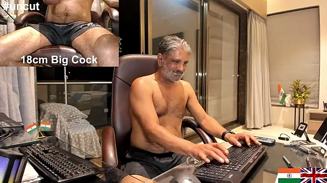 OnlineBossUK online show from February 2025 04:43:02 PM