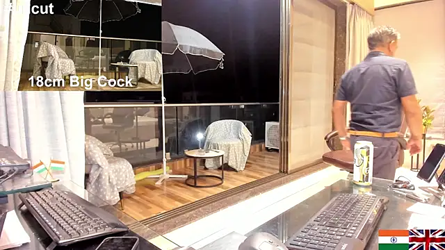 OnlineBossUK online show from February 2025 10:28:01 PM