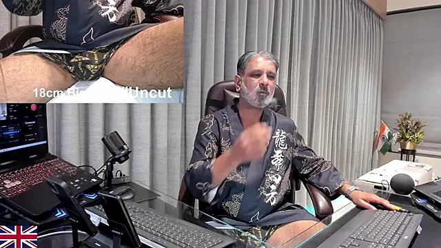 OnlineBossUK online show from March 2026 04:13:01 PM