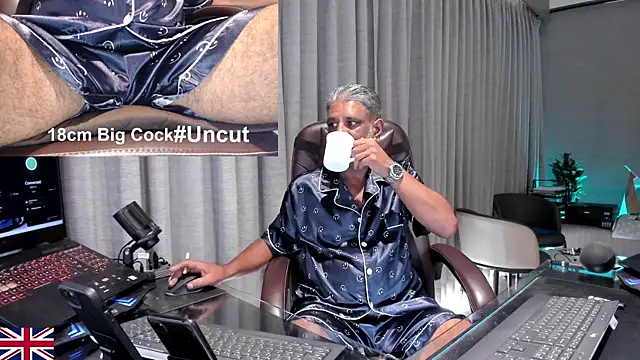 OnlineBossUK online show from July 2026 05:12:02 AM