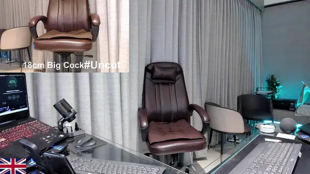 OnlineBossUK online show from July 2026 06:06:02 PM