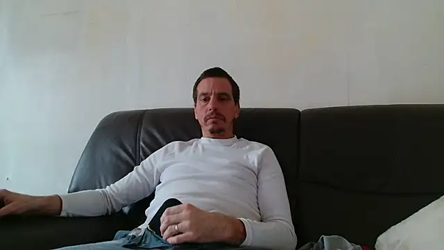 cloupefun online show from November 2025 12:49:02 PM