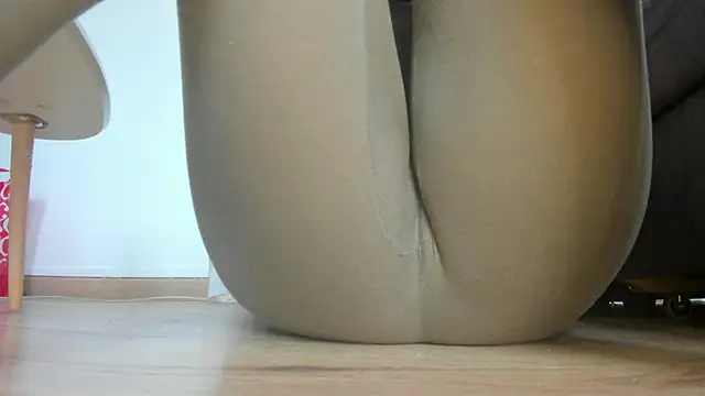 Squirtlady38 online show from June 2026 05:33:02 PM