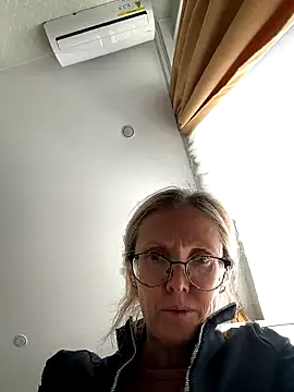 angelmommu online show from October 2025 07:15:01 AM