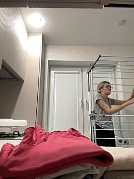 Snapshot of angelmommu chatting on March 2026 05:57:02 AM angelmommu online show from March 2026 05:57:02 AM