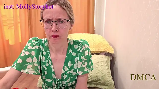 Snapshot of angelmommu chatting on March 2026 06:17:01 AM angelmommu online show from March 2026 06:17:01 AM