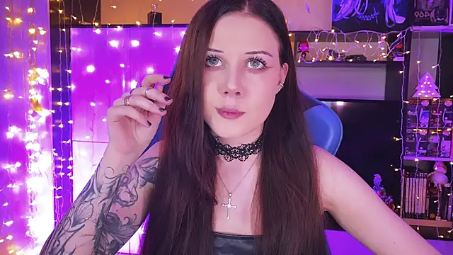 Snapshot of jasminevine chatting on December 2024 03:49:01 AM jasminevine online show from December 2024 03:49:01 AM