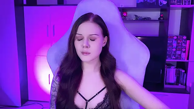 Snapshot of jasminevine chatting on January 2025 04:33:02 AM jasminevine online show from January 2025 04:33:02 AM