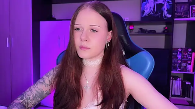 jasminevine online show from June 2026 10:01:02 PM