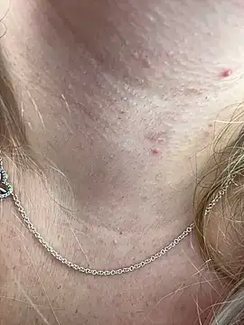 Snapshot of MissyMartinez chatting on December 2024 08:28:01 AM MissyMartinez online show from December 2024 08:28:01 AM