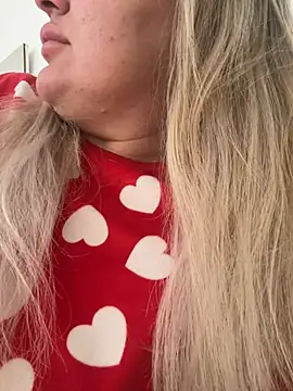 Snapshot of MissyMartinez chatting on February 2025 07:53:02 AM MissyMartinez online show from February 2025 07:53:02 AM