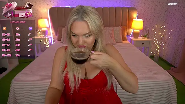 Snapshot of MissyMartinez chatting on March 2025 07:37:01 AM MissyMartinez online show from March 2025 07:37:01 AM