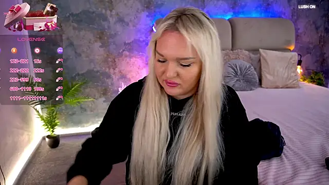 MissyMartinez online show from November 2025 08:33:02 AM