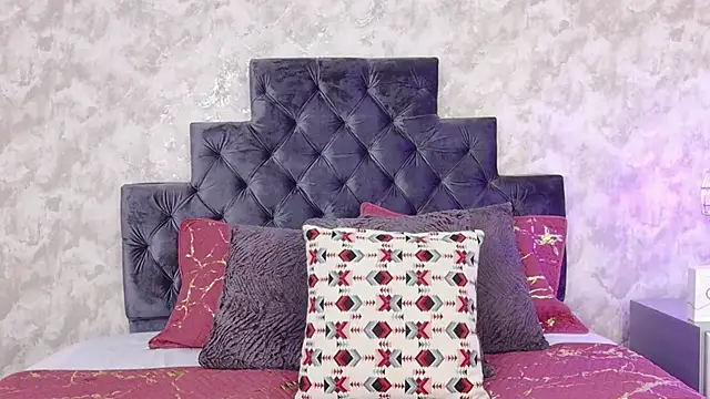 Snapshot of elizabeth_coleman chatting on December 2025 01:18:02 PM elizabeth coleman online show from December 2025 01:18:02 PM