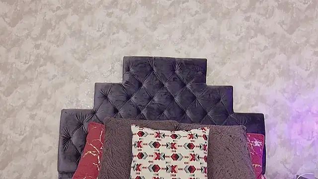 elizabeth coleman online show from March 2026 09:55:01 PM