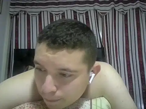 mons41 online show from February 2026 10:00:02 PM