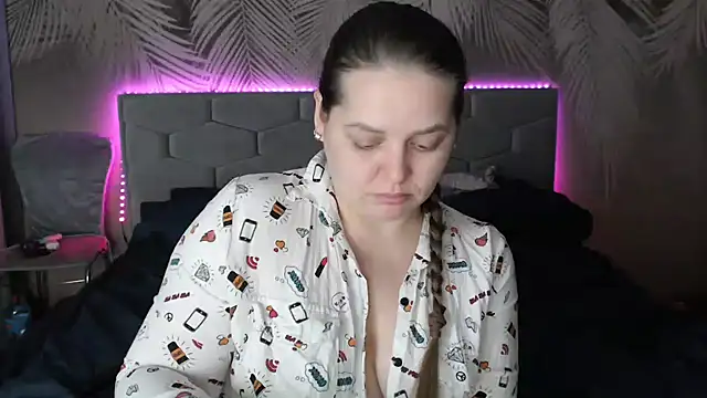 uliastar online show from January 2025 09:32:02 AM